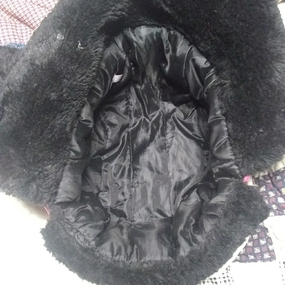 Winter hat - Picture 4 of 6
